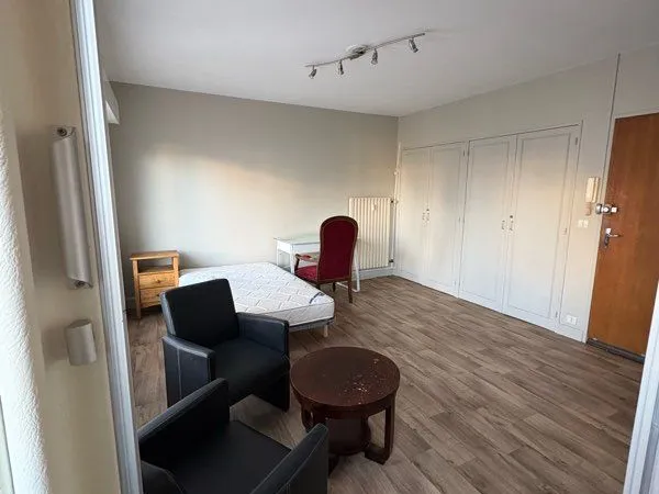 Studio lumineux Laval 