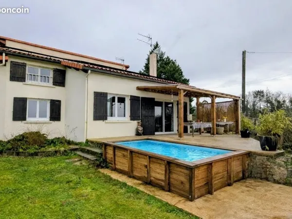 Maison 9 pièces 145 m² 