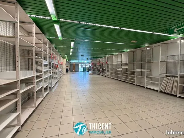 Local commercial 400 m² 