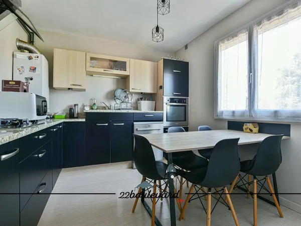 Appartement T4 (81 m²) à vendre à LIMOGES 