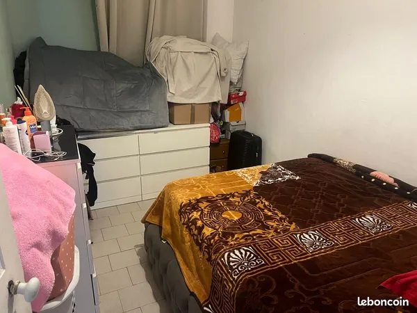 T2 loué avec balcon - Rentabilité immédiate - Marseille 5e Blancarde 