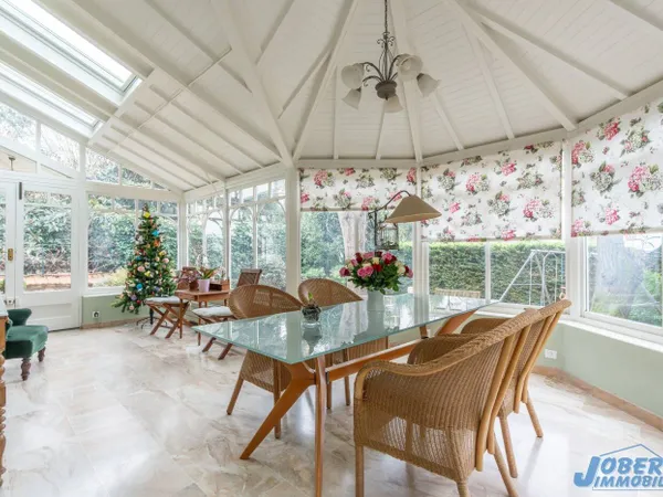Maison 8 pièces 193 m² 