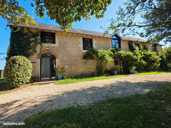 Maison 28 pièces 660 m² 