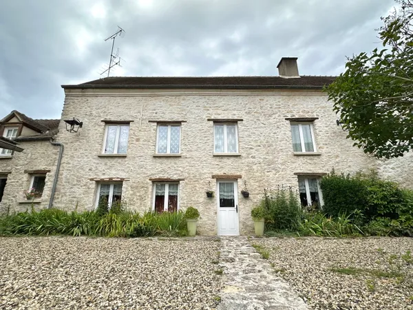 Vends maison pleine de charme 