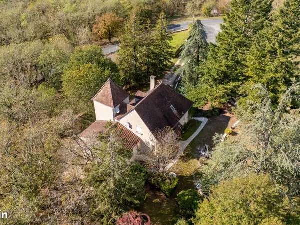 Propriété 11 pièces 205 m² 