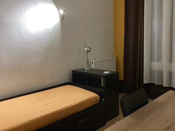 Propose Chambre meublée dans colocation - Oullins (69) 
