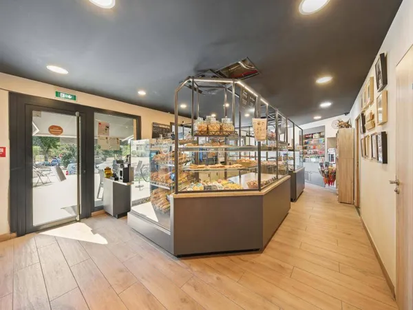 Boutique 200 m² 