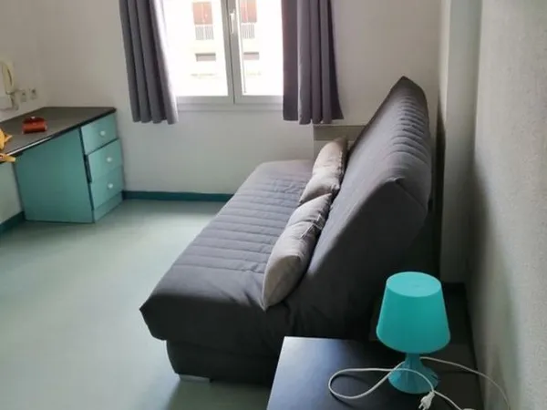 Studio meublé ETUDIANT UNIQUEMENT 