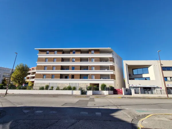 Appartement 3 pièces 77 m² 