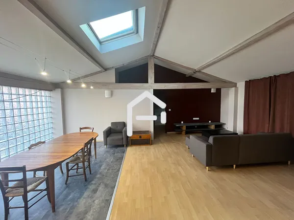 A louer : Maison T4 120m² , 3 Chambres, Piscine, Parking 