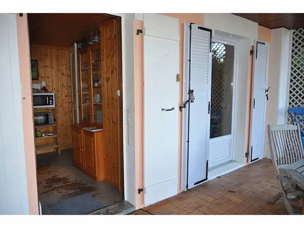 Propose colocation chambre 13m² Evian-les-Bains 