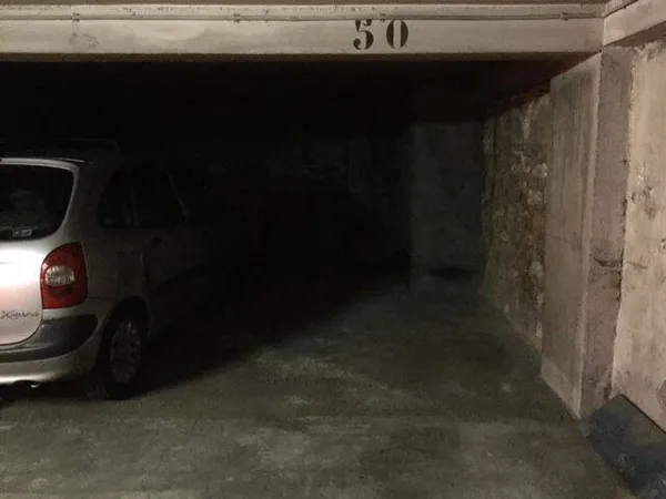 Parking 13 m² 