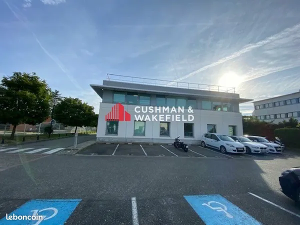 Bureaux 419 m² 