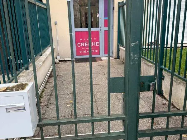 Local commercial 