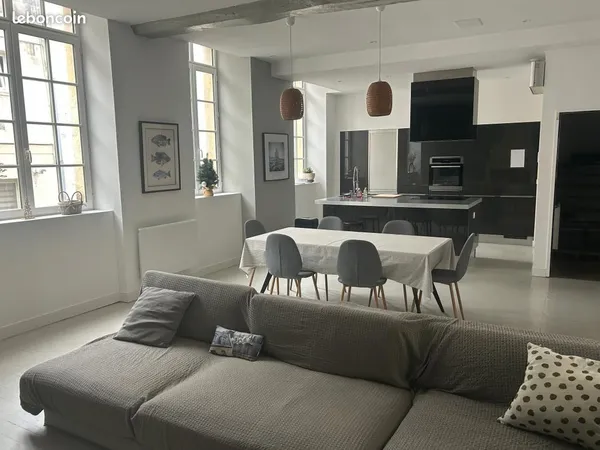 Duplex 6 pièces 230 m² 