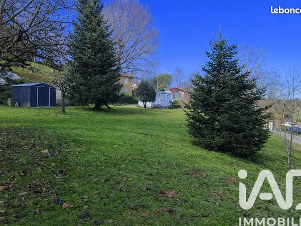 Terrain 1369 m² Estadens 