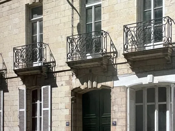 Appartement rénové T2 coeur de ville 