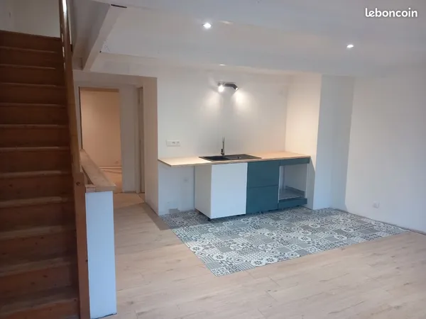 Appartement Location La Réole 4p 90m² 700€