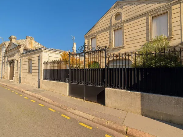 Maison 8 pièces 240 m² 