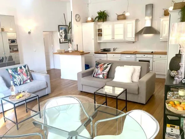 Appartement 1 pièce 55 m² 