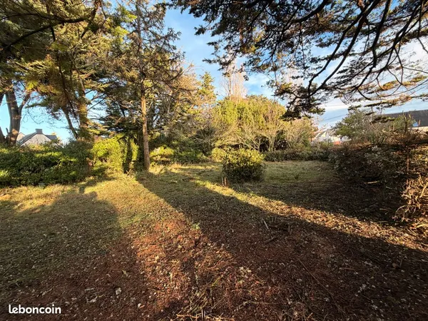 Terrain constructible - 100m de la plage 
