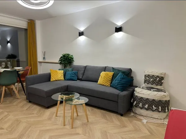 Appartement 1 pièce 78 m² 