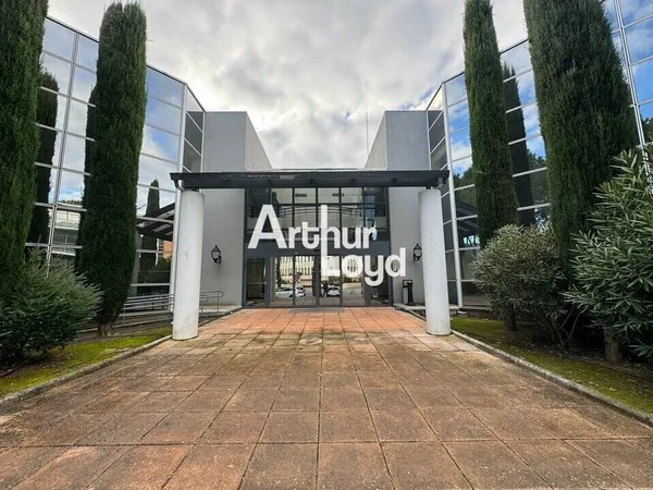 Bureau 520 m² 