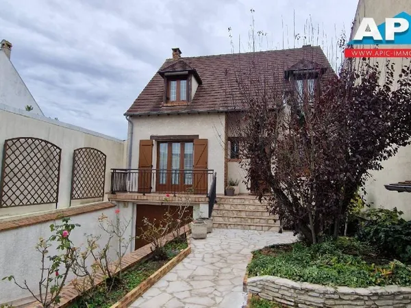 Maison 5 pièces 117 m² 