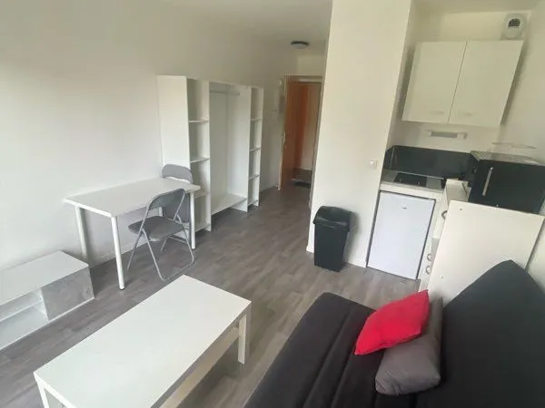 Studio meublé avec parking 