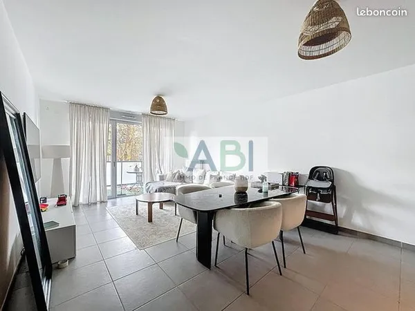 Appartement 3 pièces 63 m² 