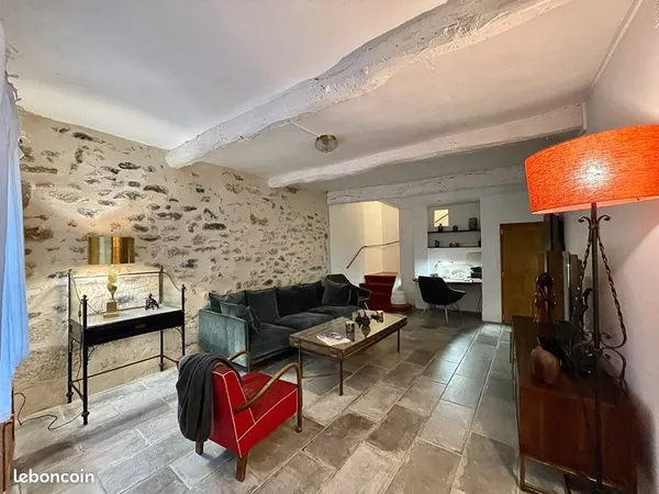Maison de ville rénovée avec jolie terrasse 