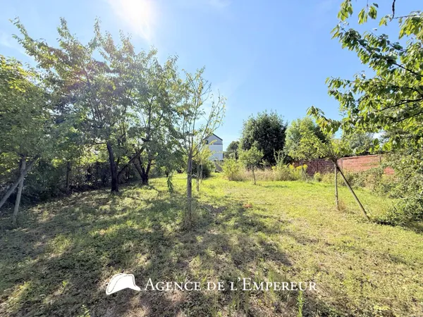 Propriété 200 m² 
