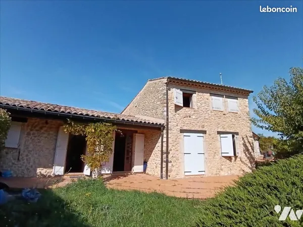 Maison 6 pièces 210 m² 