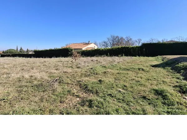 Terrain en individuel 900 m² 