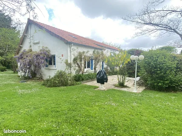 Longère 8 pièces 186 m² 