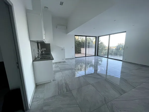 A louer - appartement meublé dans villa T3 Carry Le Rouet de 74m2, proche plage et village 