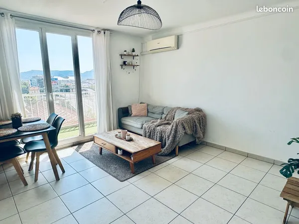 T4 lumineux avec vue dégagée - Quartier La Timone / 10e 71 m² avec balcon 
