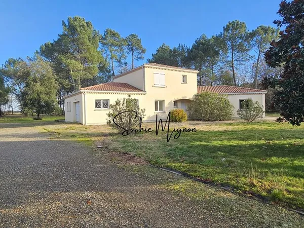 Maison 8 pièces 206 m² 
