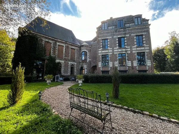 Château 7 pièces 340 m² 