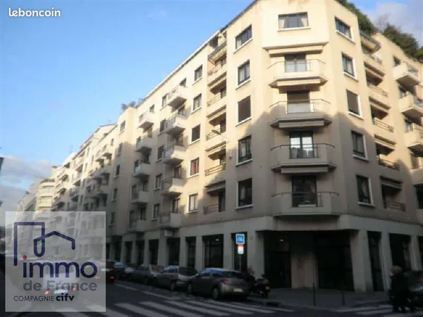 Appartement 1 pièce 33 m² 