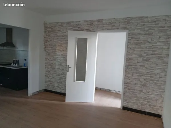 Vends bas de villa 72M2 avec jardin à Manosque 