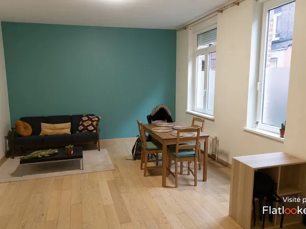 Loue chambre meublée 