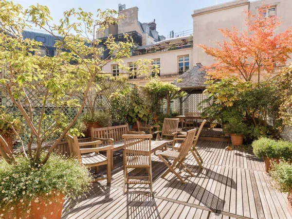 Duplex 7 pièces 242 m² 