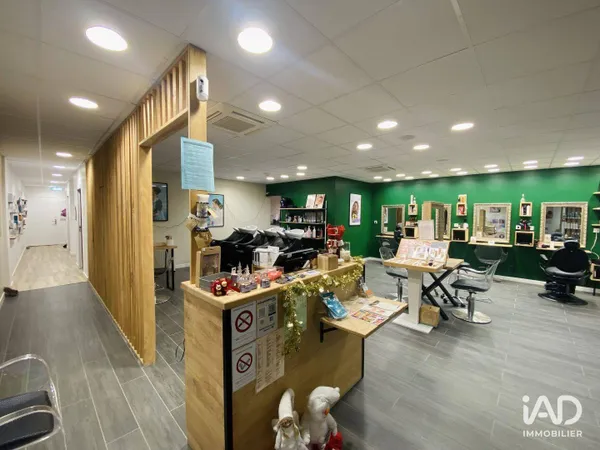 Boutique 2 pièces 140 m² 