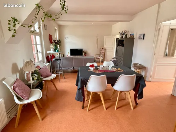 Cathédrale - Très bel F4 en duplex avec parking 