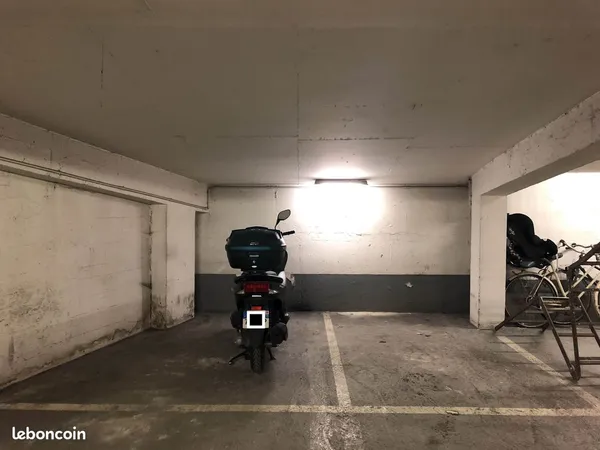 Parking Moto 75012 Michel Bizot / Picpus / Daumesnil / Decaen 