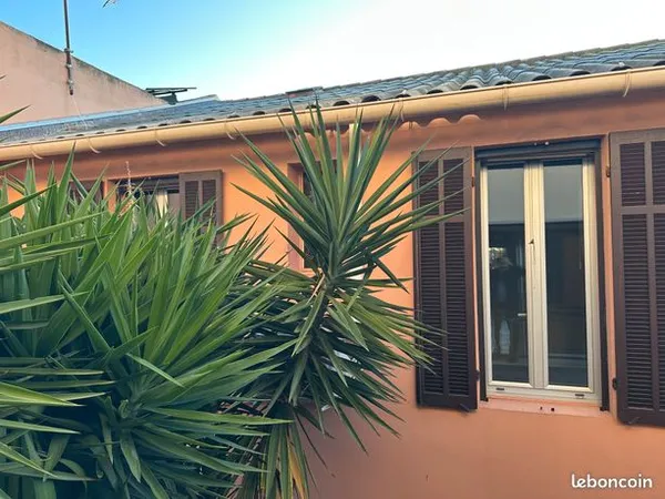 Maison 8 pièces 303 m² 