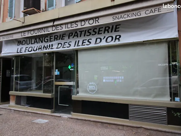 Local commercial 157 m² Hyères 