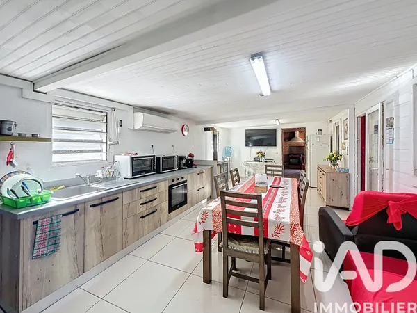 Maison 3 pièces 140 m² 