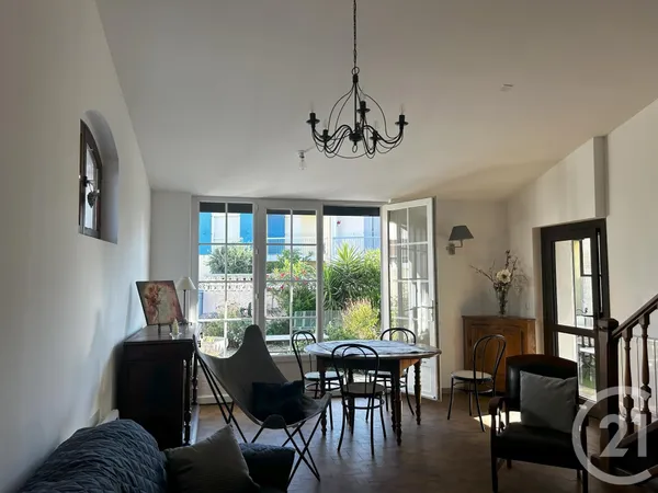 Maison 5 pièces 90 m² 